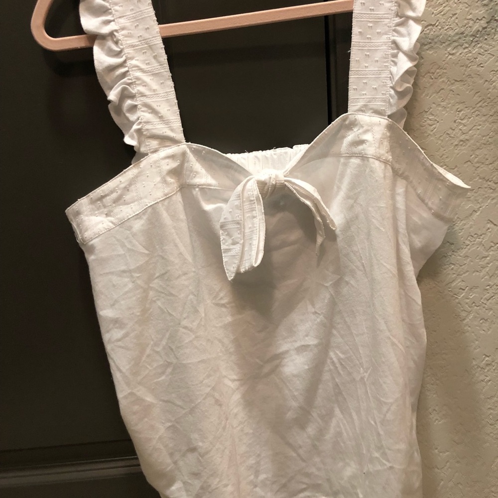 White tank